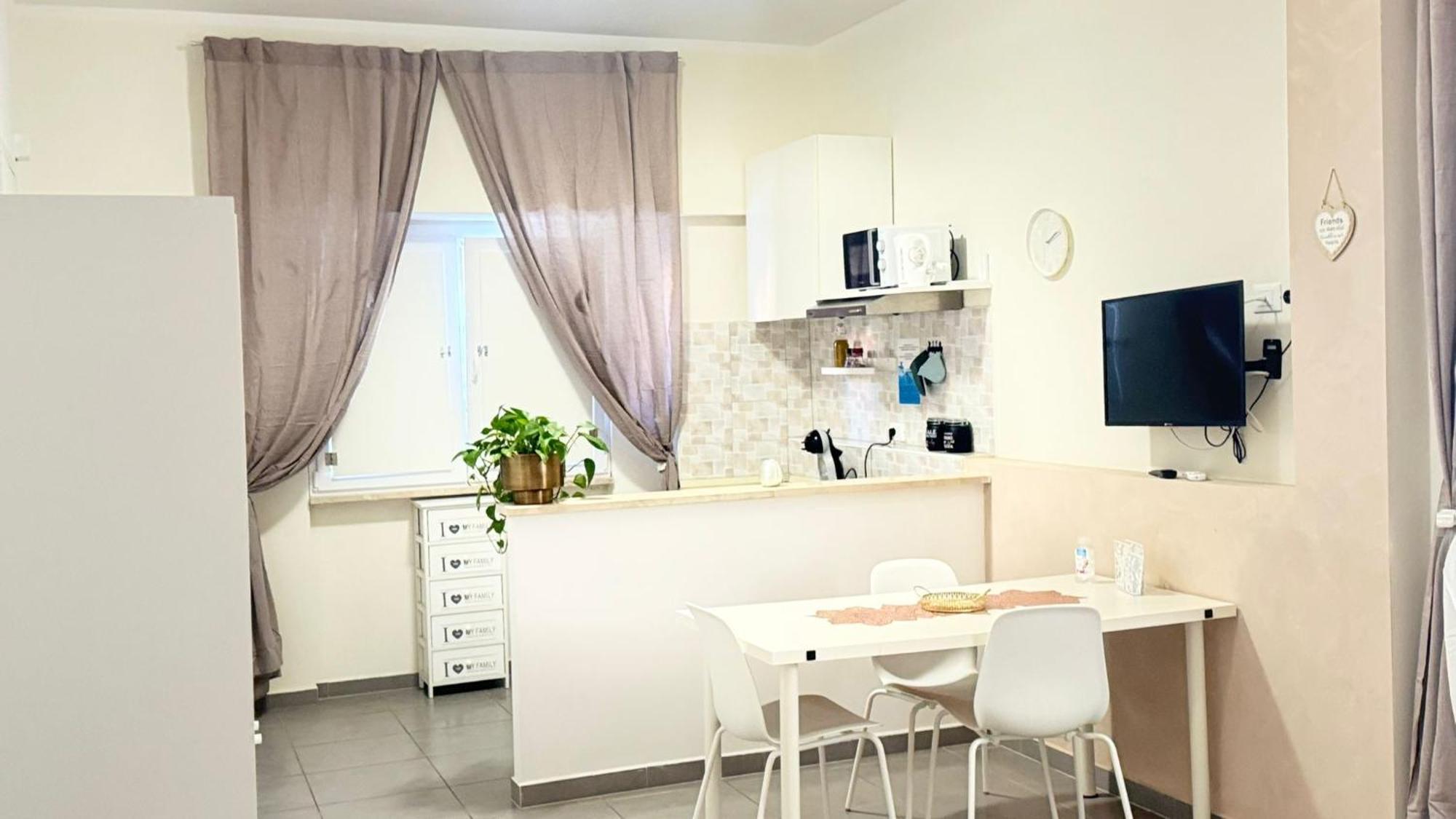 ホテル Gemelli Tre ローマ エクステリア 写真